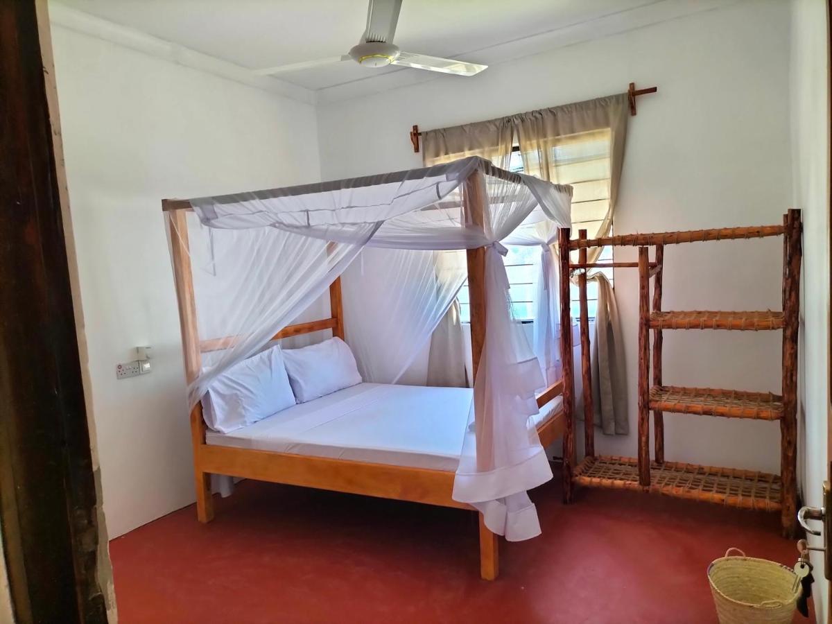 Mambo Leo Hostel Paje Pokoj fotografie